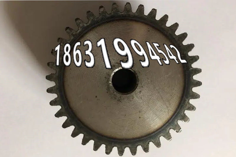 挖掘机齿轮保养